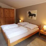 Countryside Stay With Garden شقة *