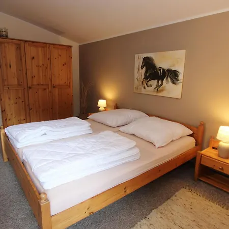 Countryside Stay With Garden Apartment *