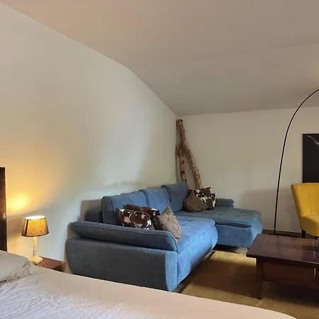 Apartment Countryside Stay With Garden *