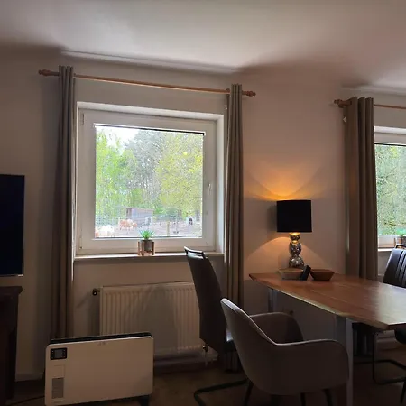 Countryside Stay With Garden Apartment *